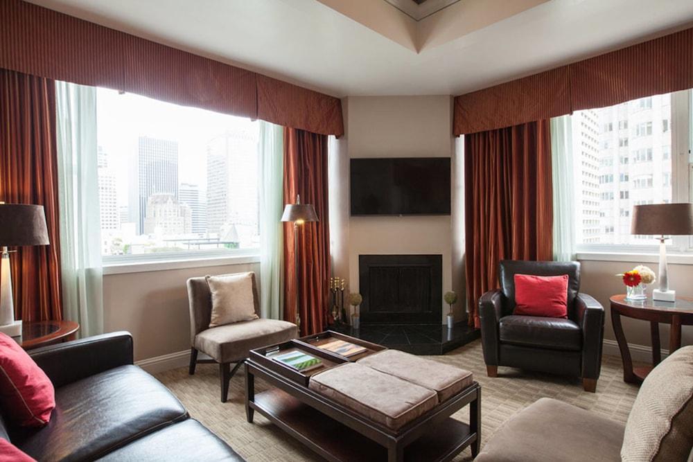 Hotel Executive Vintage Court